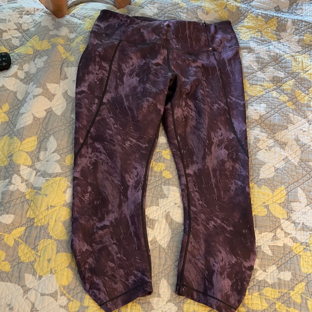 Calia by Carrie Underwood Capri leggings